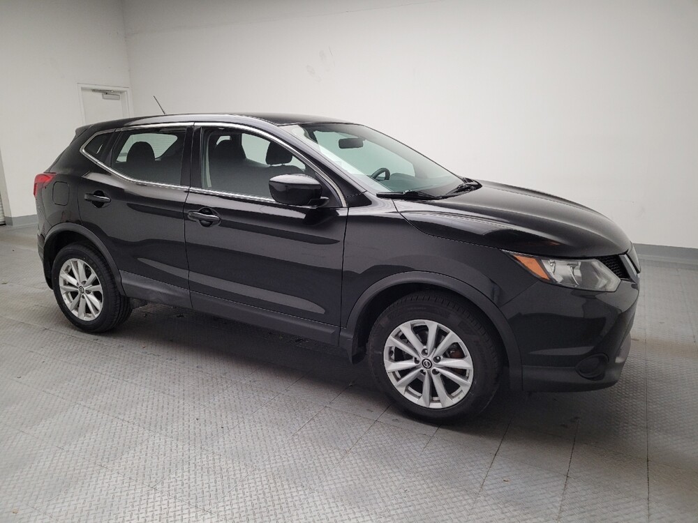 2019 Nissan Rogue Sport in Riverside, CA 92504 - 18098021 11