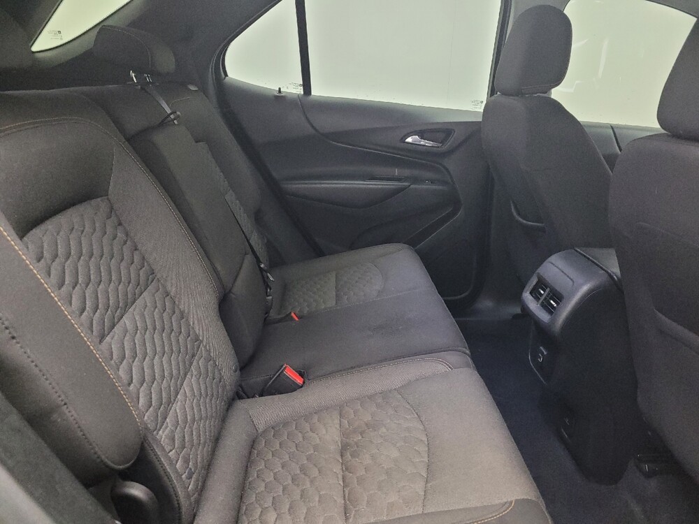 2020 Chevrolet Equinox in Greenville, SC 29607 - 18098030 19