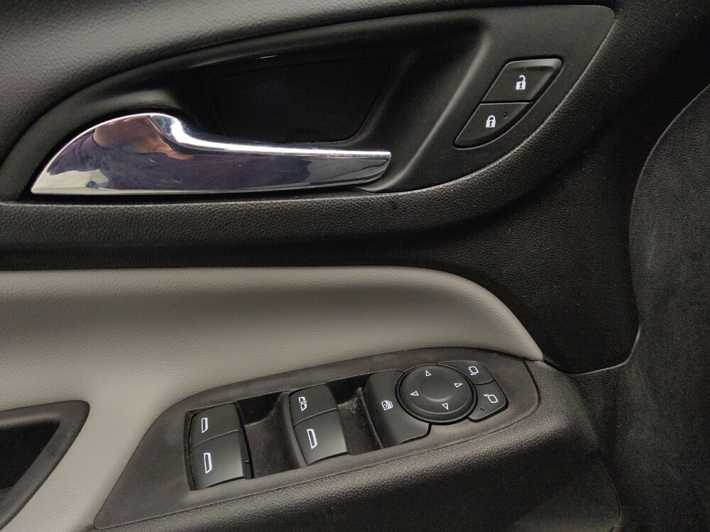 2021 Chevrolet Equinox in Lakewood, CO 80215 - 18098036 27