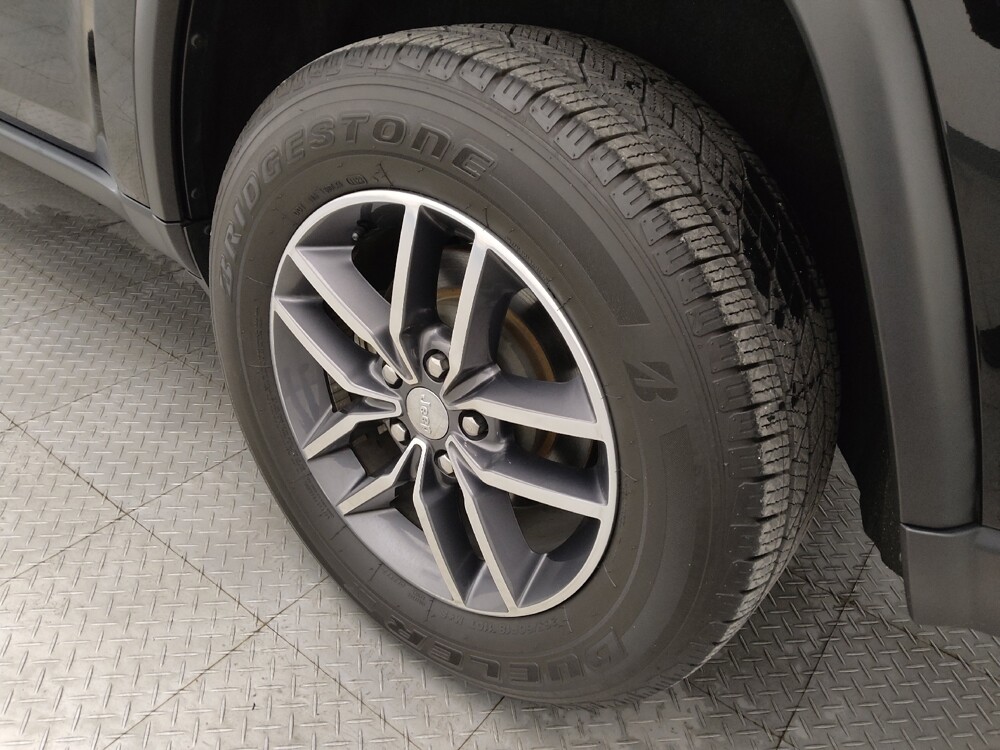 2017 Jeep Grand Cherokee in Live Oak, TX 78233 - 18098047 31