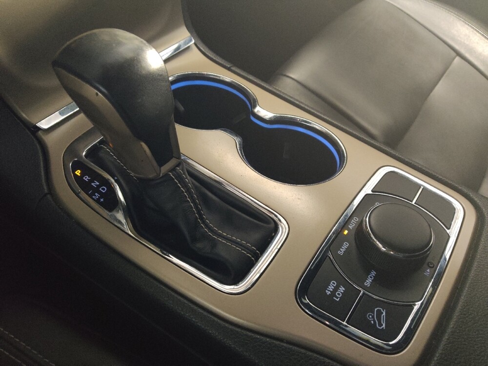 2017 Jeep Grand Cherokee in Live Oak, TX 78233 - 18098047 26