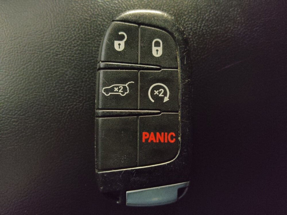 2017 Jeep Grand Cherokee in Live Oak, TX 78233 - 18098047 32