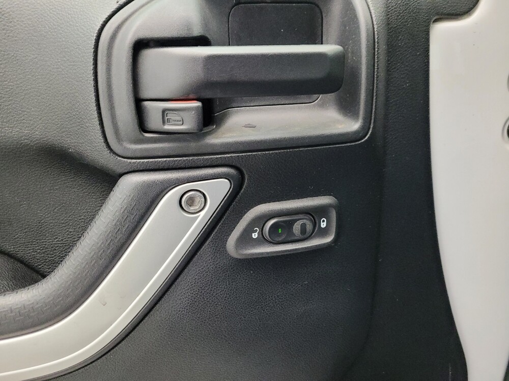 2018 Jeep Wrangler in Chandler, AZ 85225 - 18098052 27