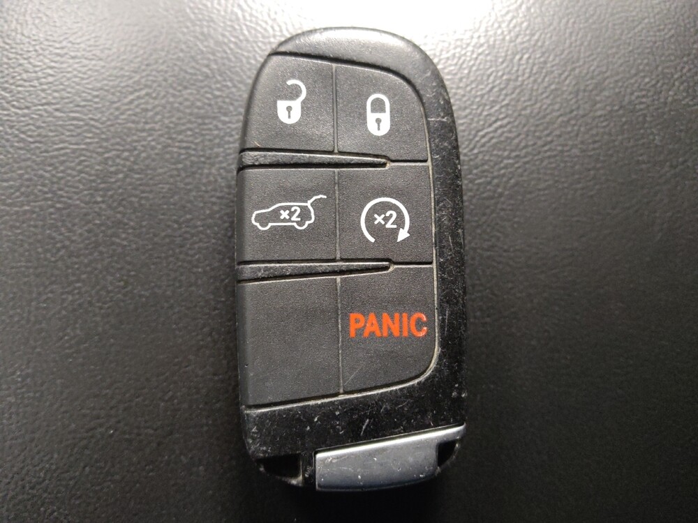 2017 Jeep Grand Cherokee in Houston, TX 77060 - 18098054 32