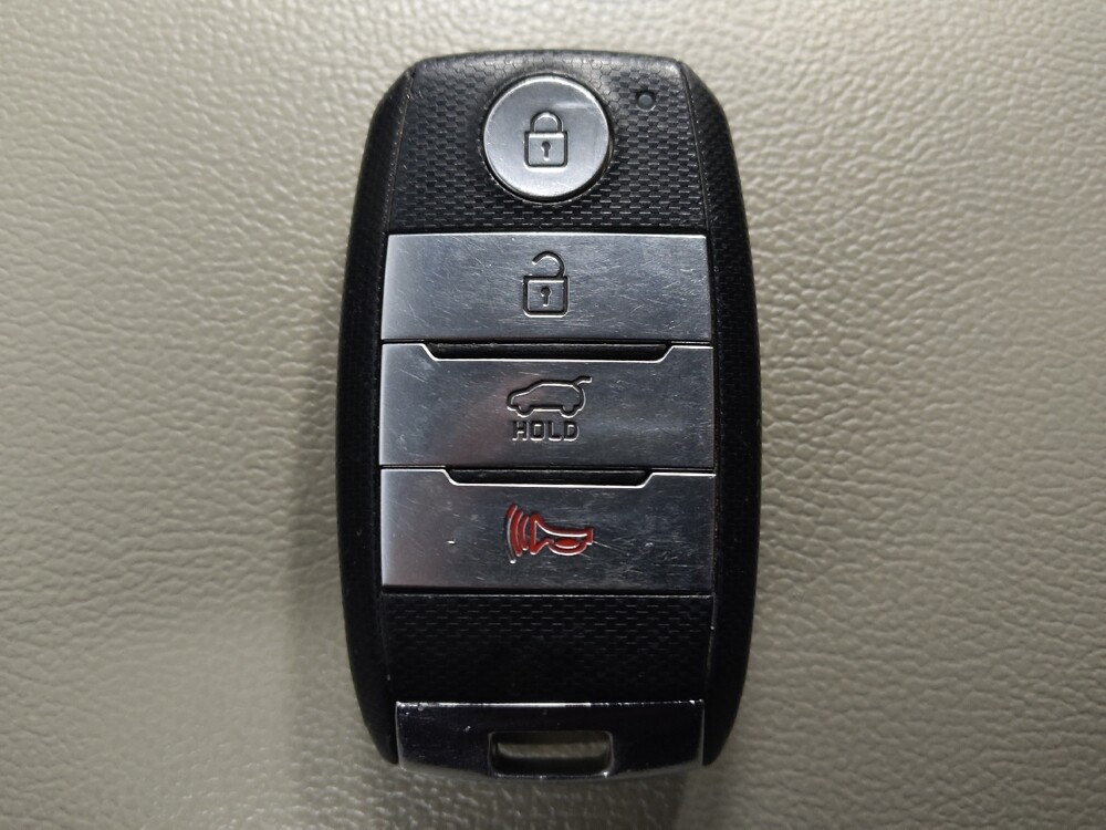 2017 Kia Sorento in San Antonio, TX 78238 - 18098059 32