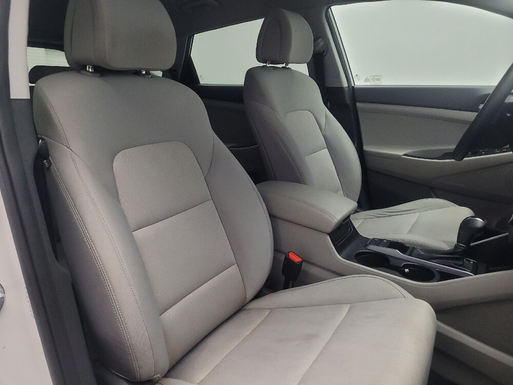 2017 Hyundai Tucson in Morrow, GA 30260 - 18098072 21