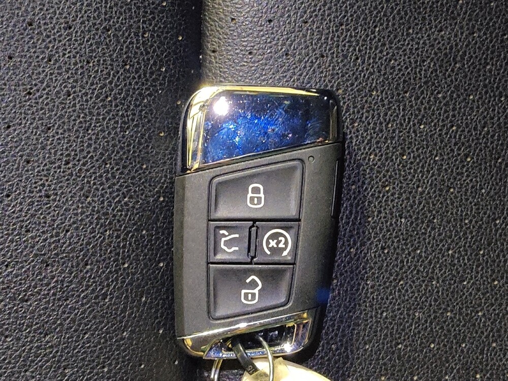 2022 Volkswagen Atlas in Fort Worth, TX 76116 - 18098079 32