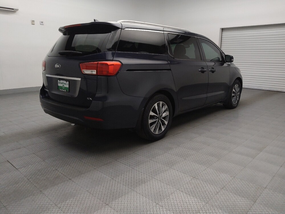 2015 Kia Sedona in Fort Worth, TX 76116 - 18098080 9