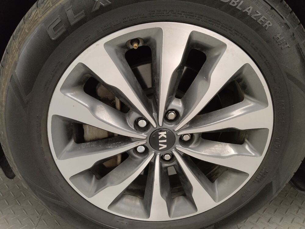 2015 Kia Sedona in Fort Worth, TX 76116 - 18098080 31