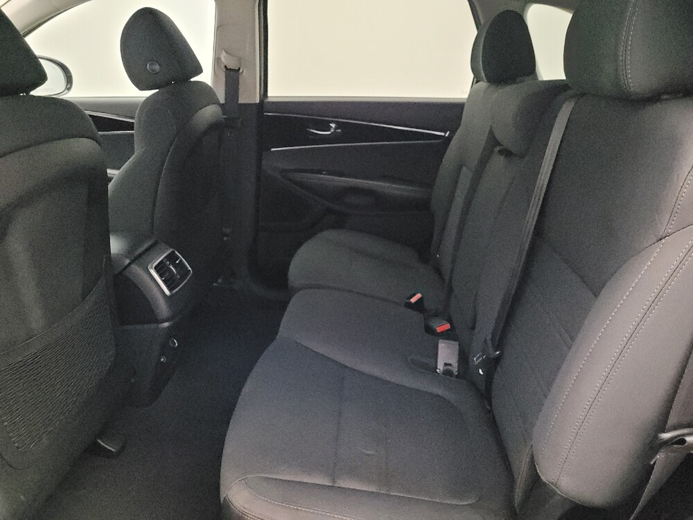 2020 Kia Sorento in Orlando, FL 32808 - 18098083 18