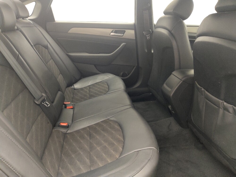 2018 Hyundai Sonata in Savannah, GA 31419 - 18098087 19