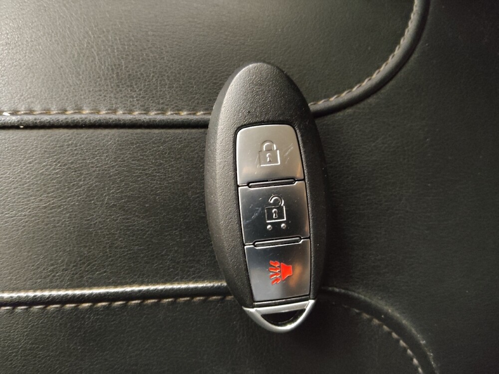 2018 Nissan Rogue Sport in Chattanooga, TN 37421 - 18098098 32