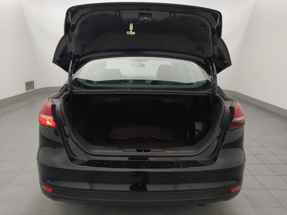 2017 Ford Focus in Clearwater, FL 33764 - 18098107 29