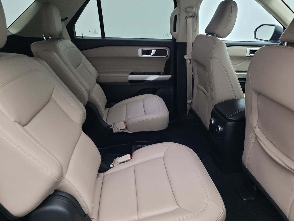 2021 Ford Explorer in Gainesville, FL 32609 - 18098111 19