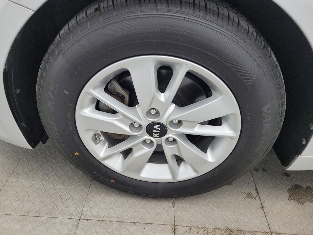 2017 Kia Optima in Greenville, NC 27834 - 18098114 31