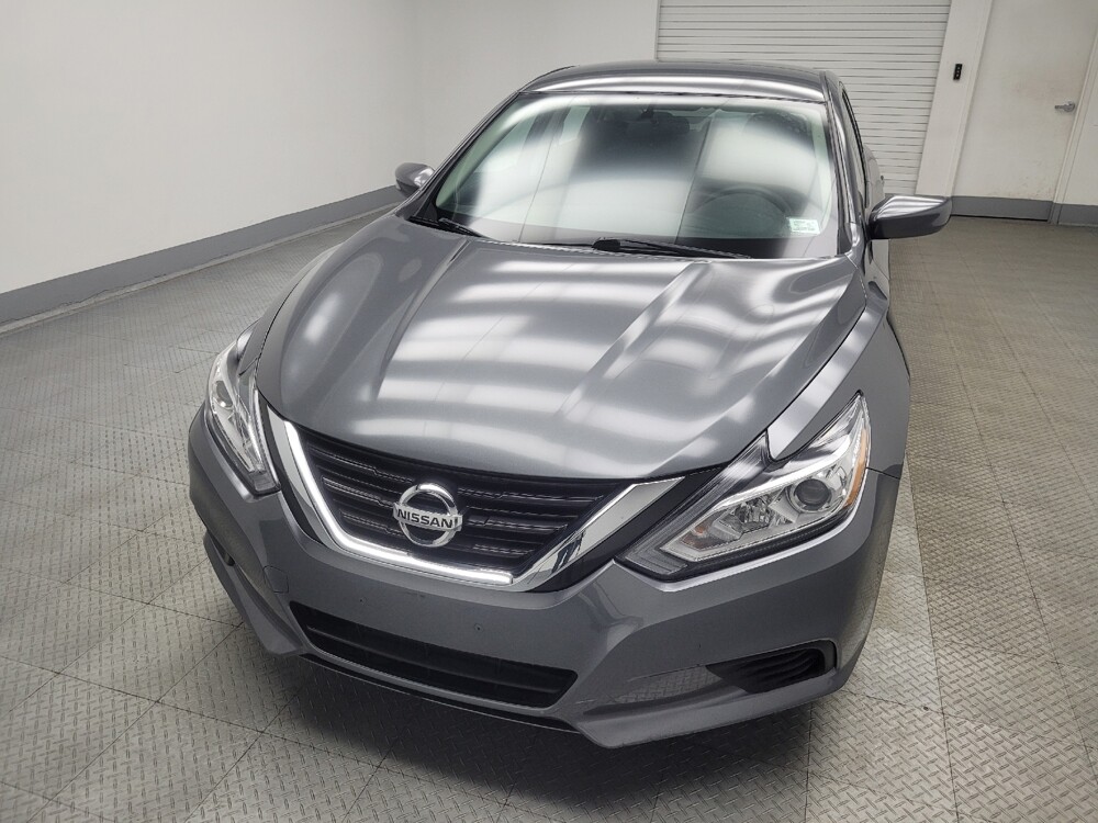 2018 Nissan Altima in Indianapolis, IN 46219 - 18098115 15