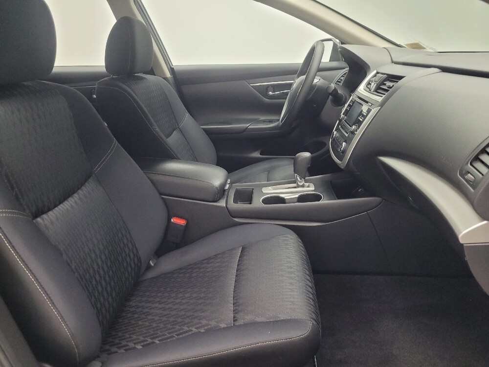 2018 Nissan Altima in Indianapolis, IN 46219 - 18098115 21