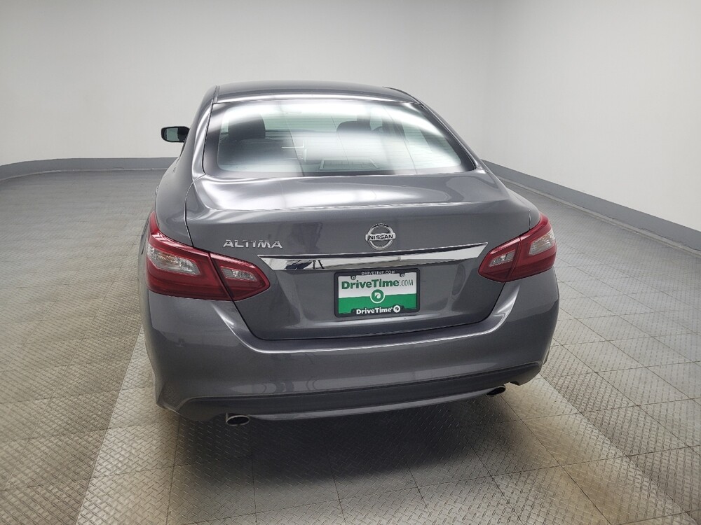 2018 Nissan Altima in Indianapolis, IN 46219 - 18098115 6