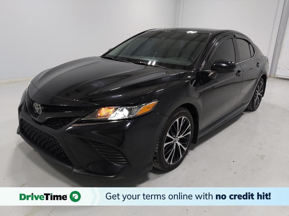 2019 Toyota Camry in Columbus, OH 43228 - 18098118