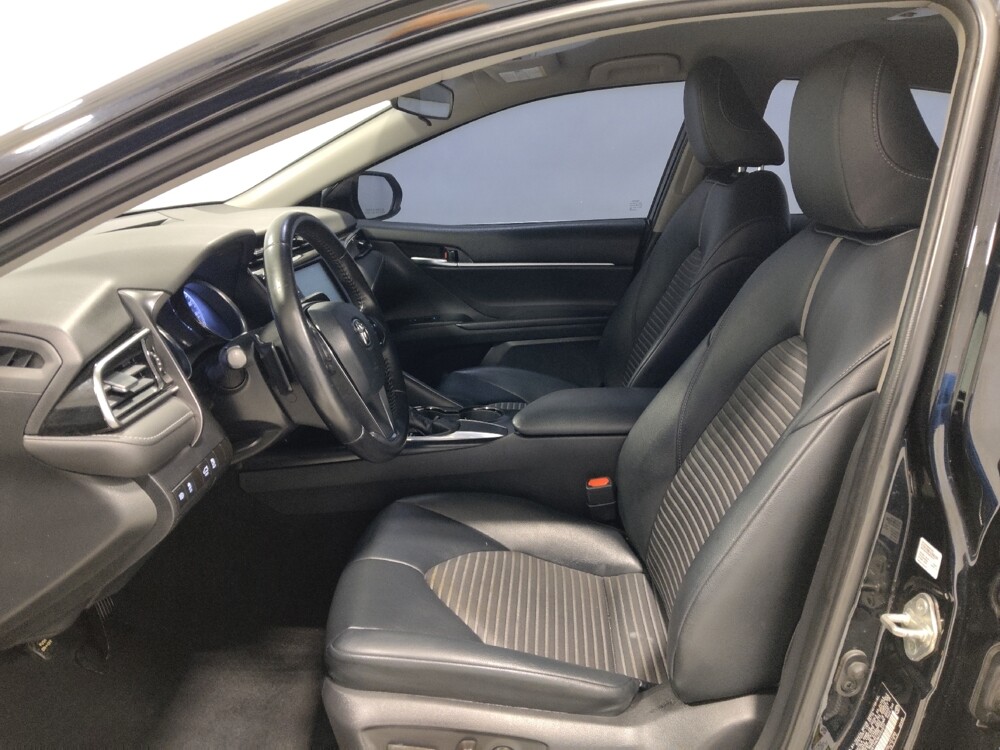 2019 Toyota Camry in Columbus, OH 43228 - 18098118 17