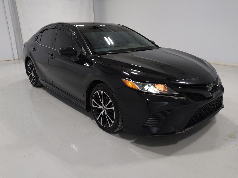 2019 Toyota Camry in Columbus, OH 43228 - 18098118 13