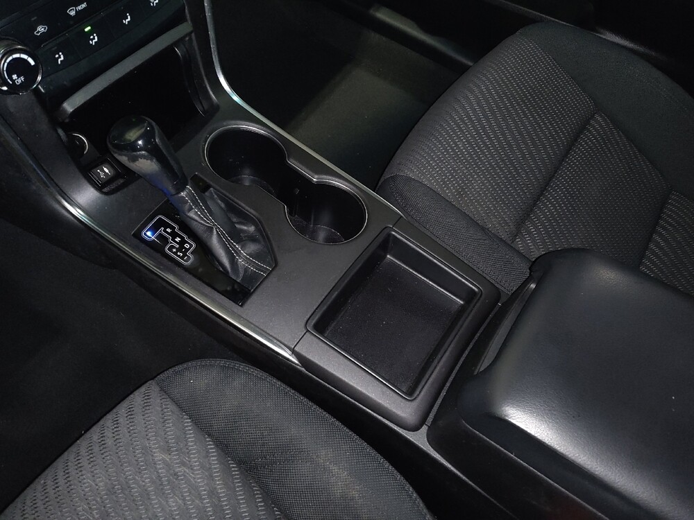 2016 Toyota Camry in Orlando, FL 32808 - 18098121 26