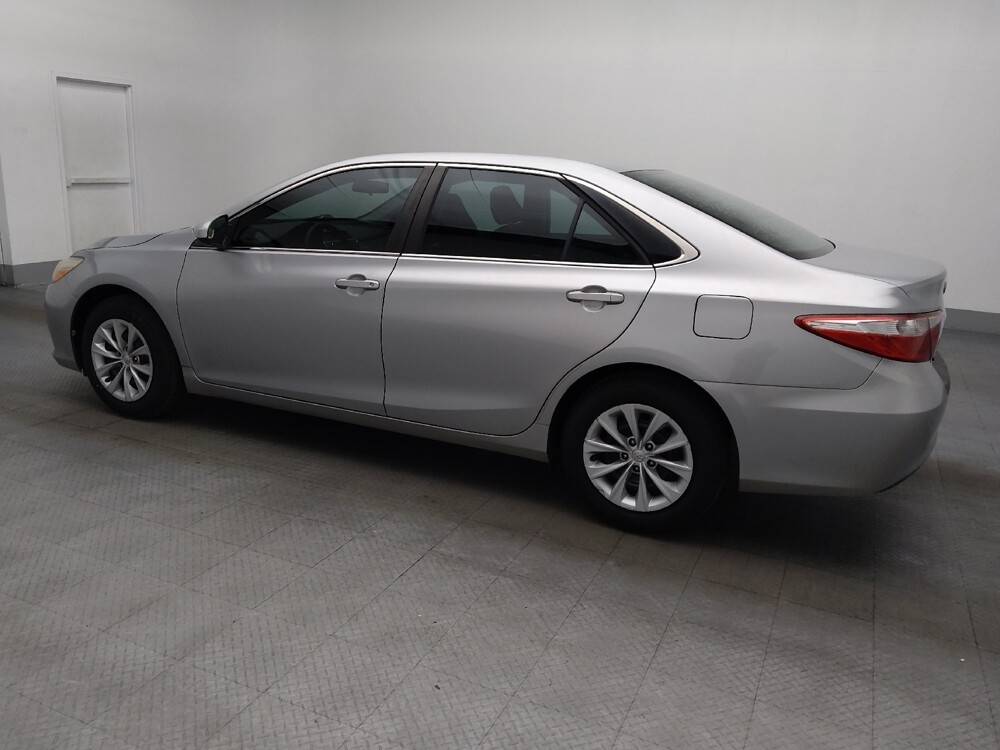 2016 Toyota Camry in Orlando, FL 32808 - 18098121 3