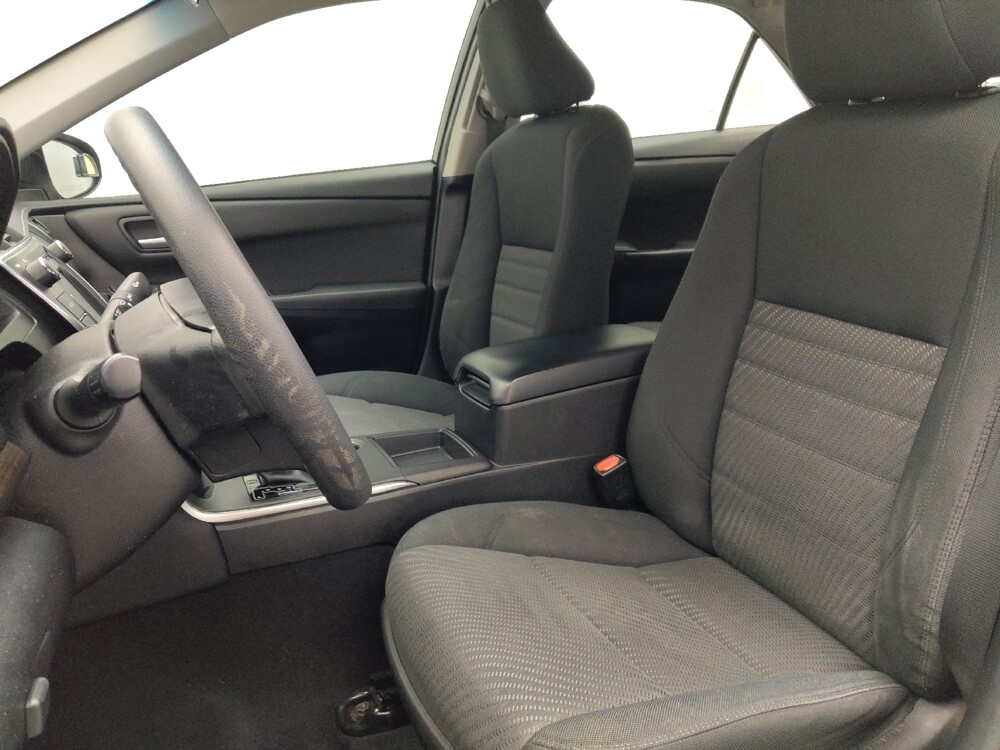 2016 Toyota Camry in Orlando, FL 32808 - 18098121 17