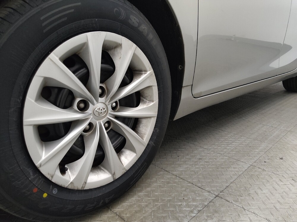 2016 Toyota Camry in Orlando, FL 32808 - 18098121 31