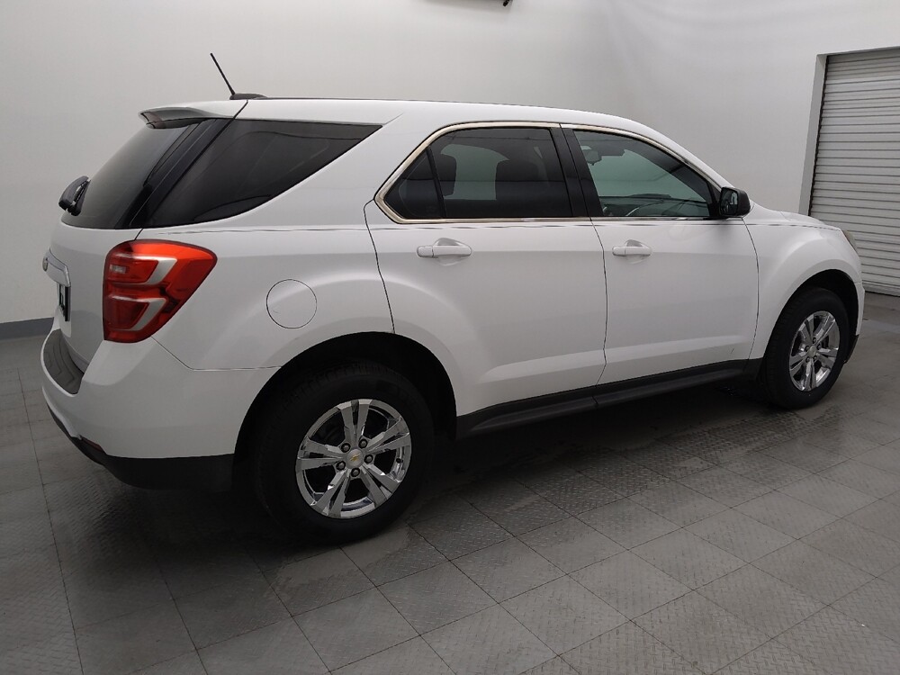 2017 Chevrolet Equinox in Baton Rouge, LA 70816 - 18098130 10