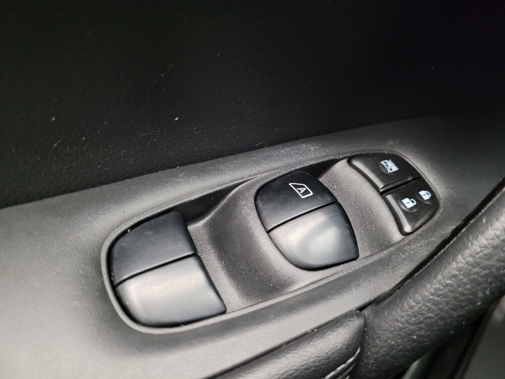 2017 Nissan Rogue in Sacramento, CA 95821 - 18098134 27