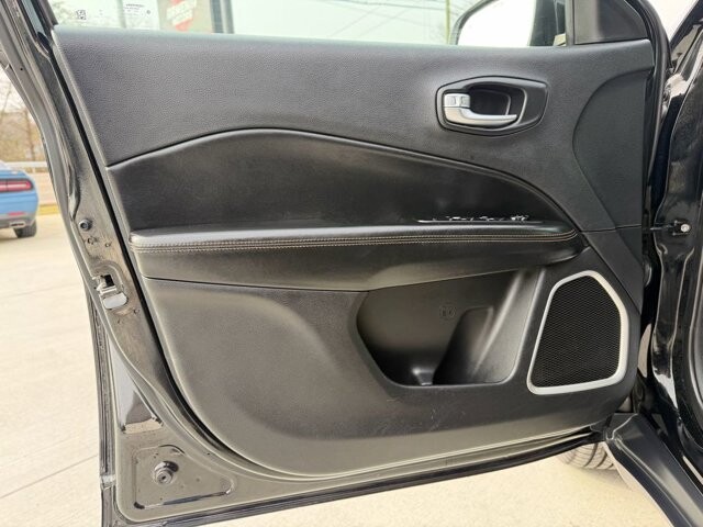 2019 Jeep Compass in Knoxville, TN 37920 - 18098140 5