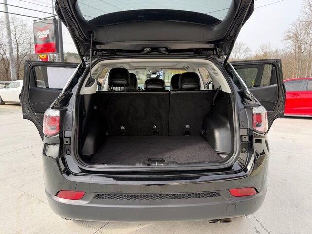 2019 Jeep Compass in Knoxville, TN 37920 - 18098140 9
