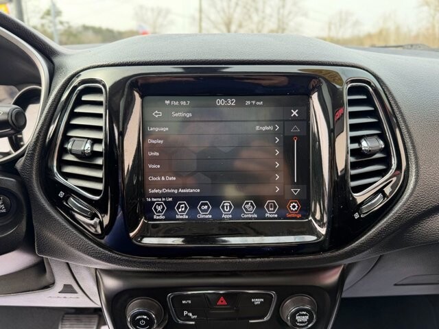 2019 Jeep Compass in Knoxville, TN 37920 - 18098140 22