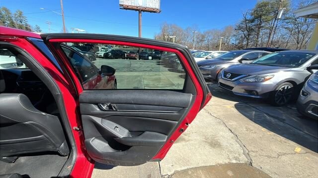 2019 Honda Accord in Greenville, SC 29607 - 18098160 17