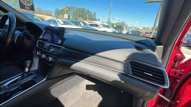 2019 Honda Accord in Greenville, SC 29607 - 18098160 16