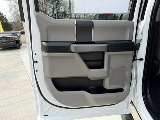 2018 Ford F250 in Knoxville, TN 37920 - 18098164 8