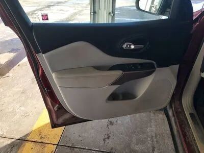 2020 Jeep Cherokee in Wadena, MN 56482 - 18098179 10