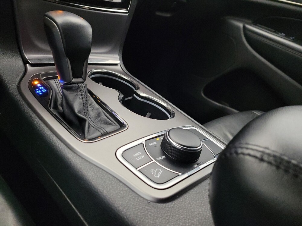 2019 Jeep Grand Cherokee in Mesa, AZ 85210 - 18098191 26