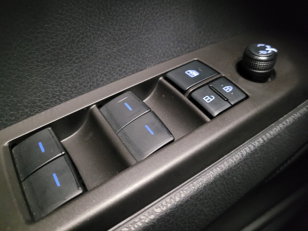 2021 Toyota Camry in Bakersfield, CA 93309 - 18098192 27