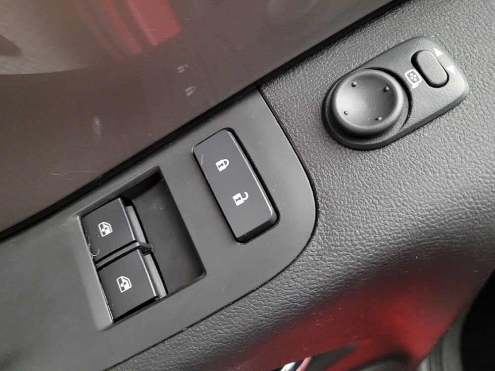 2015 Chevrolet Camaro in Torrance, CA 90504 - 18098196 27