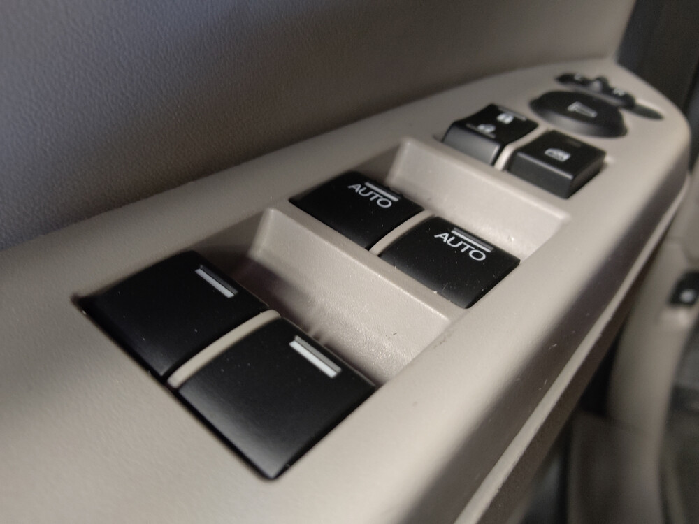 2012 Honda Pilot in Mesa, AZ 85210 - 18098198 27