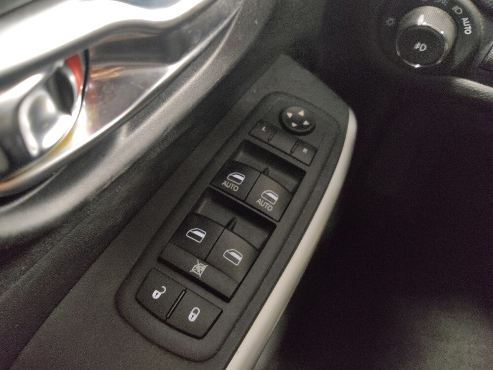 2018 Jeep Cherokee in Union City, GA 30291 - 18098205 27