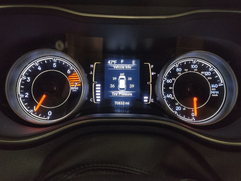 2020 Jeep Cherokee in Arlington, TX 76011 - 18098214 23