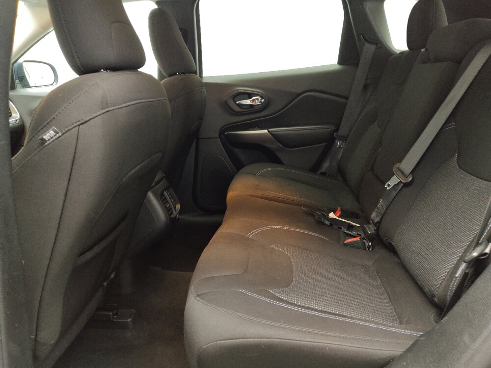 2020 Jeep Cherokee in Arlington, TX 76011 - 18098214 18