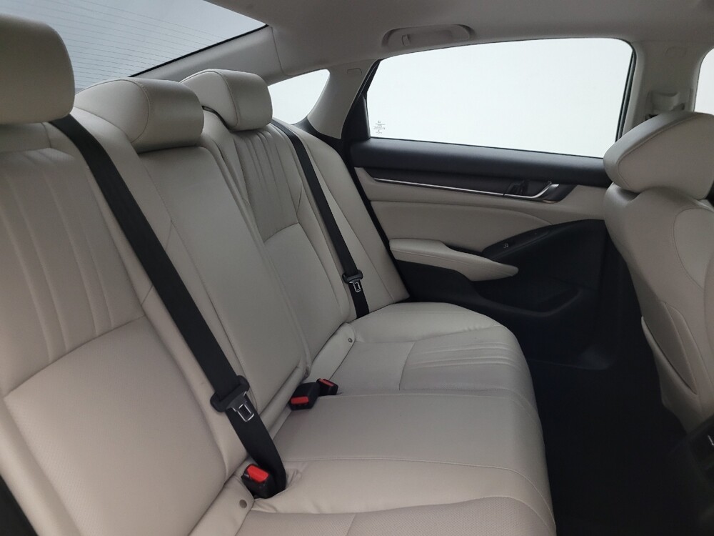 2018 Honda Accord in Glendale, AZ 85301 - 18098236 19