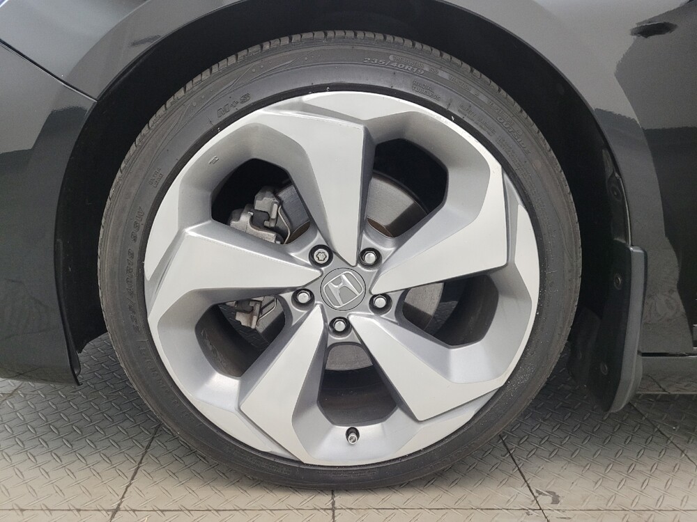 2018 Honda Accord in Glendale, AZ 85301 - 18098236 31