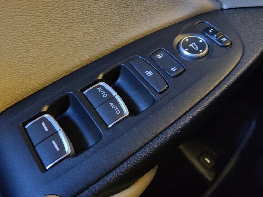 2018 Honda Accord in Glendale, AZ 85301 - 18098236 27