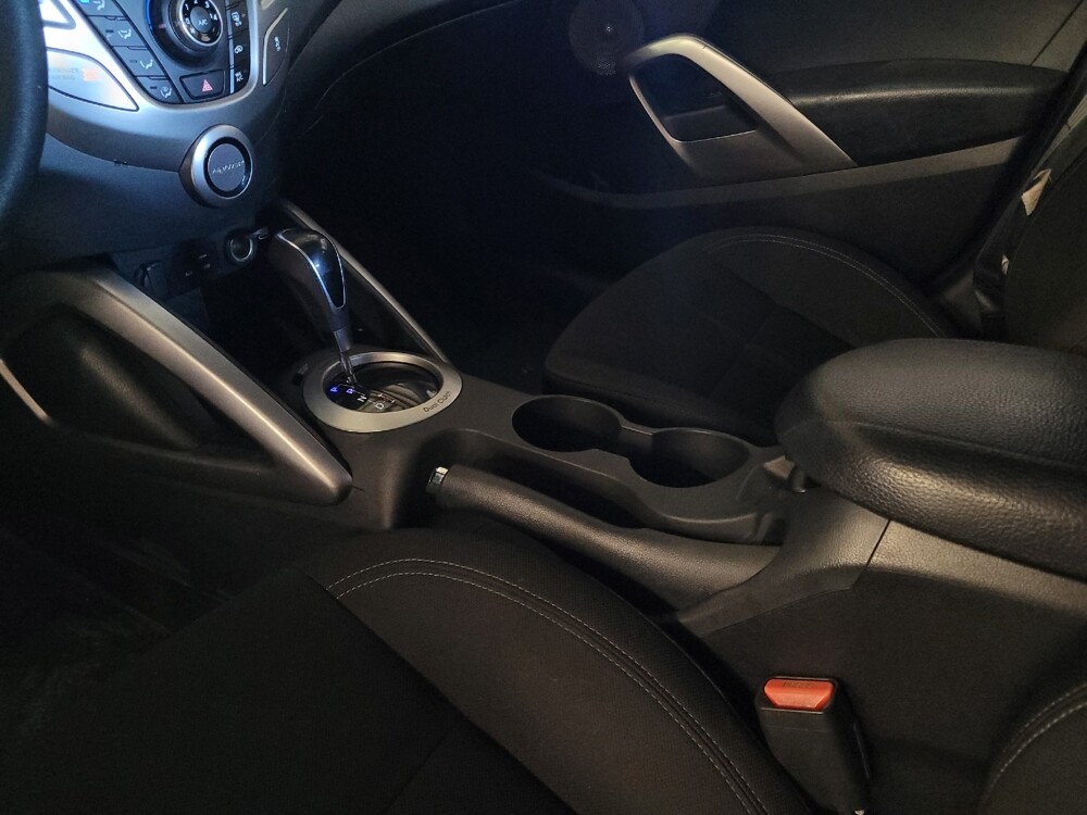 2016 Hyundai Veloster in Tallahassee, FL 32304 - 18098245 26