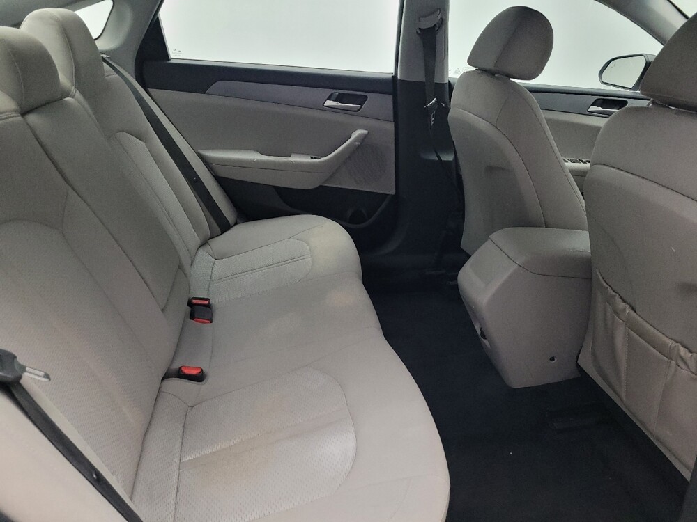 2018 Hyundai Sonata in Ocala, FL 34471 - 18098261 19